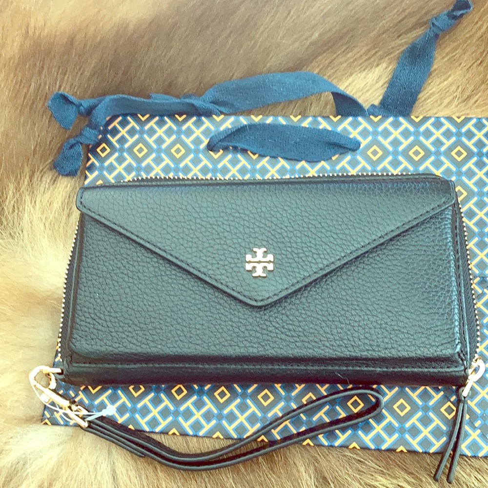 Tory Burch wristlet